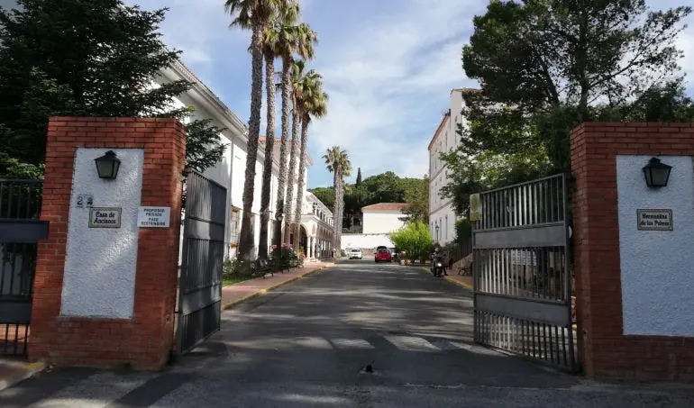 Residencia Residencia Hnitas. De Los Pobres Sevilla