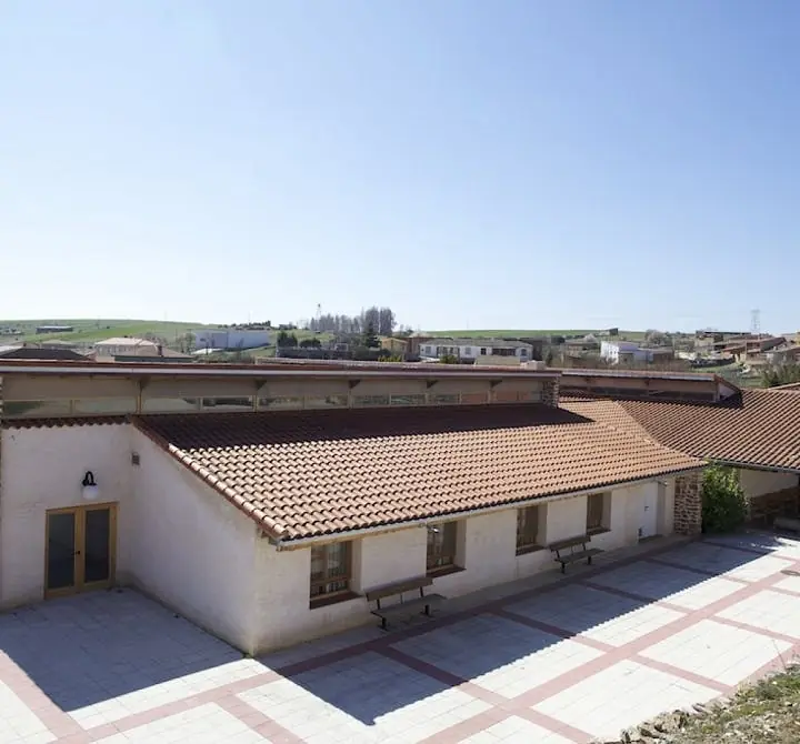Residencia Residencia Municipal De Ancianos Almaraz de Duero